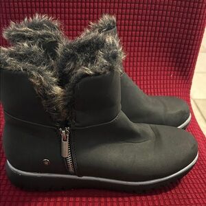 London Fog Black Faux Fur Winter Boots